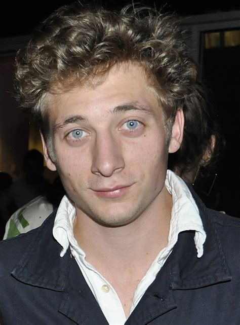 Jeremy allen white